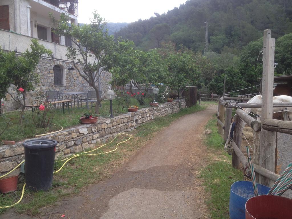 Il Piccolo Ranch Hotel Черво Екстериор снимка